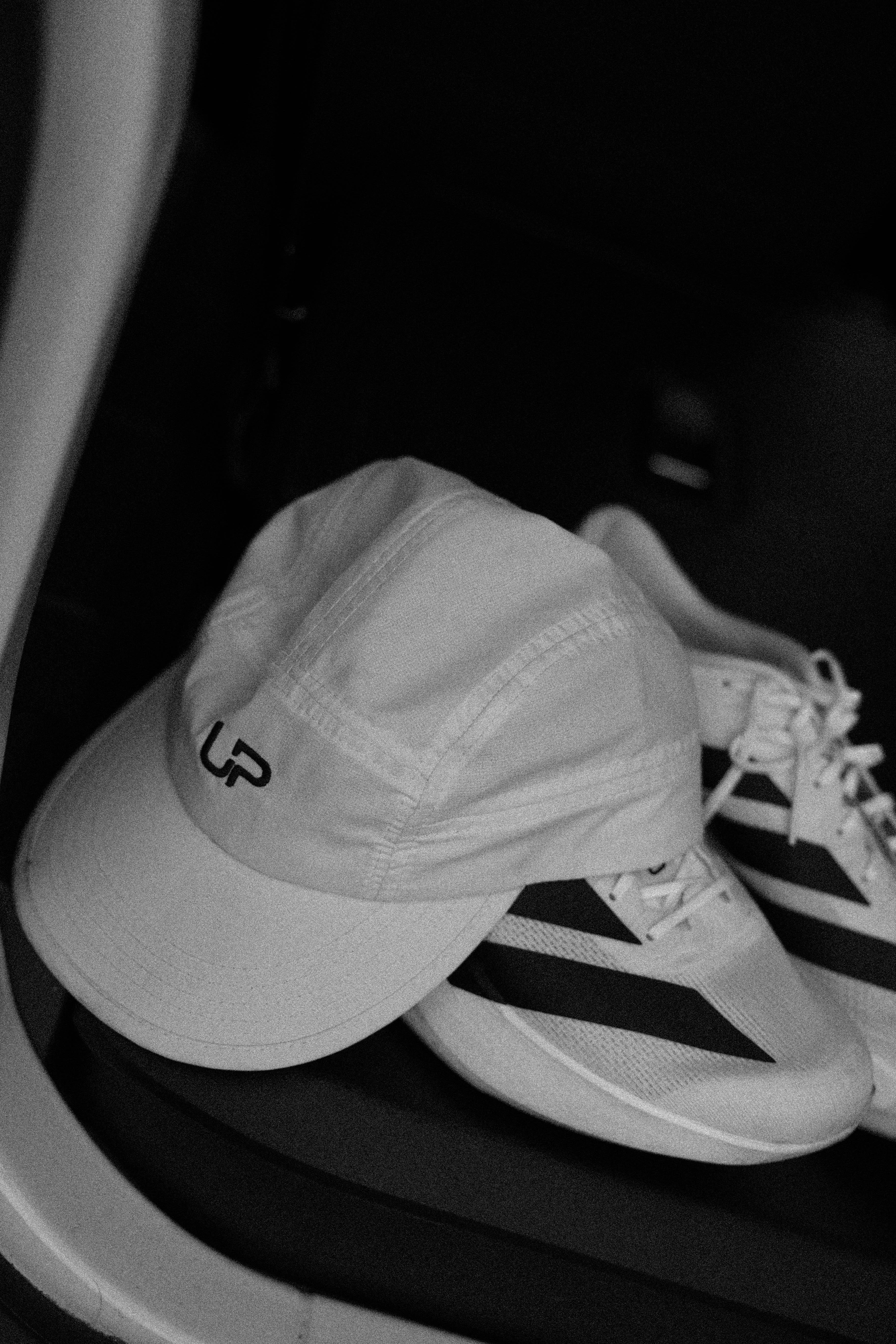 Show UP Cap-4
